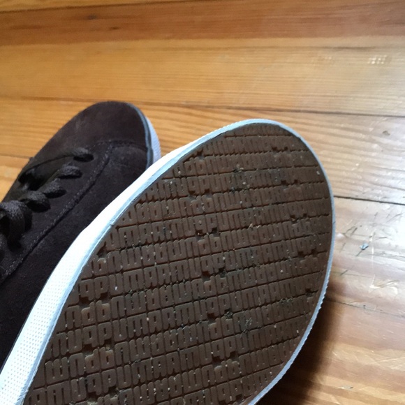 MUST SELL MOVING- ********* Men’s PUMA Sneakers… sz 8 1/2 EUC Barely worn. - Picture 5 of 10